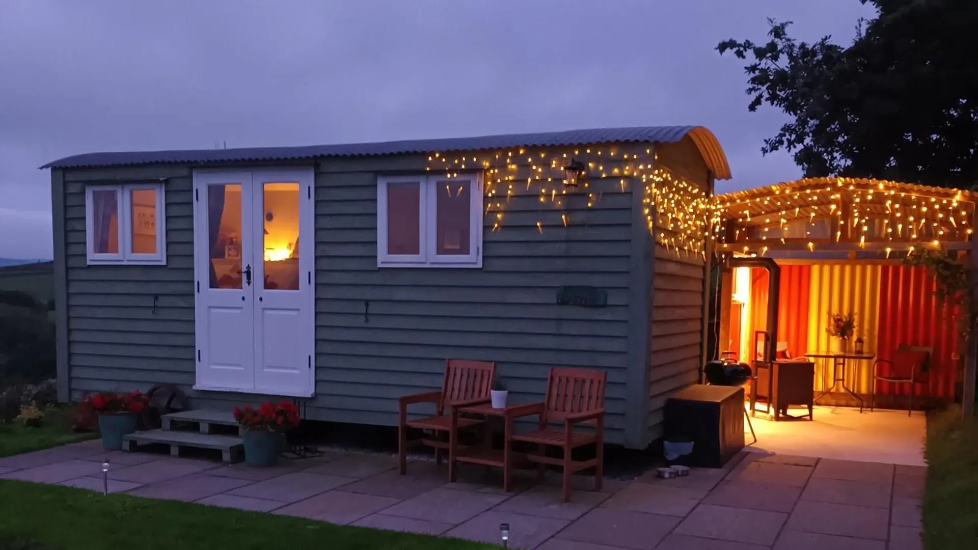 The Journeyman Luxury Shepherds Hut Barnoldswick United Kingdom
